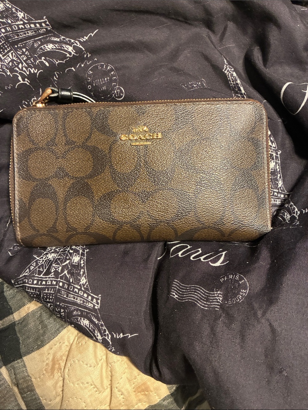 COACH Brown Signature C Leather Zip‑Around Wallet Wristlet